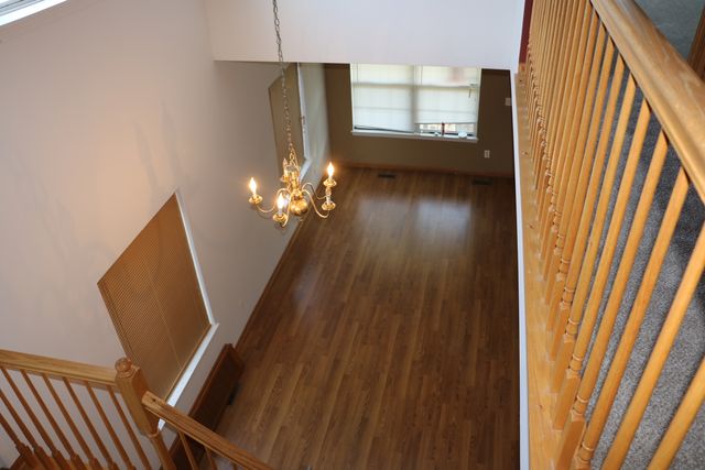 379 Reston Circle, Romeoville, IL 60446