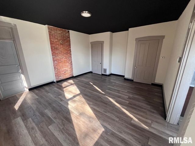 713 N 6TH Street, Quincy, IL 62301