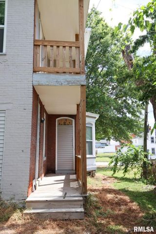 713 N 6TH Street, Quincy, IL 62301