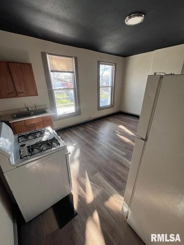 713 N 6TH Street, Quincy, IL 62301