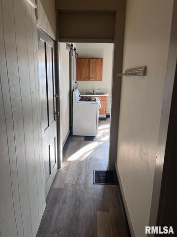 713 N 6TH Street, Quincy, IL 62301