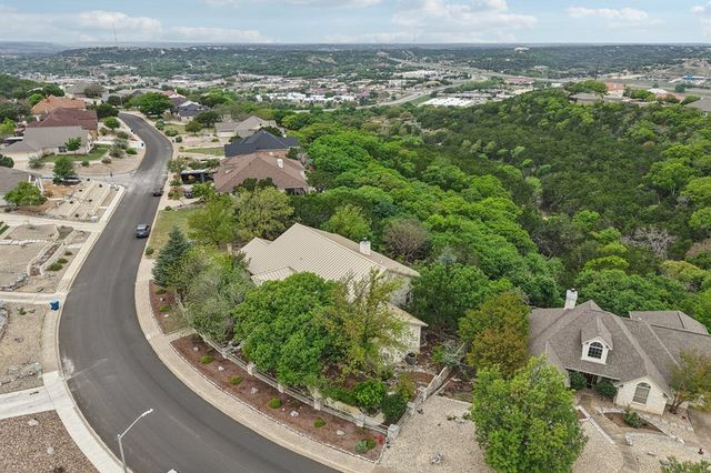 1904 N Summit Ridge Dr, Kerrville, TX 78028