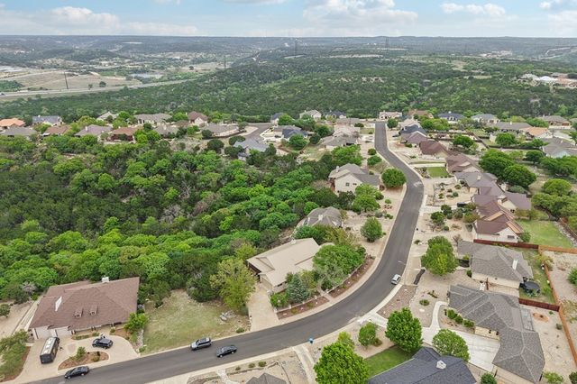 1904 N Summit Ridge Dr, Kerrville, TX 78028