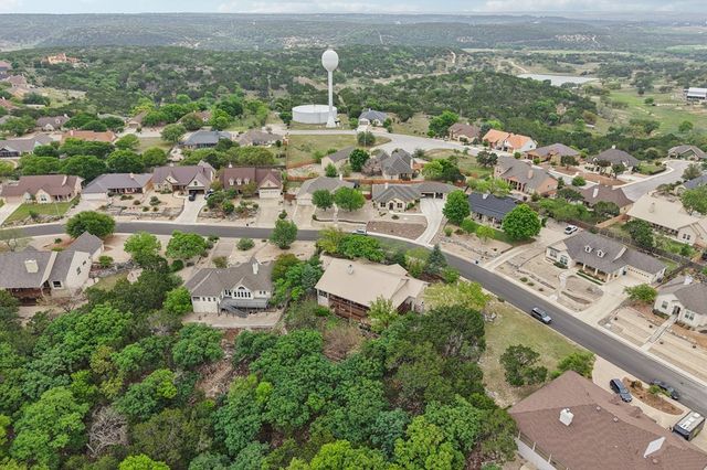 1904 N Summit Ridge Dr, Kerrville, TX 78028