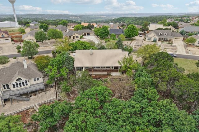 1904 N Summit Ridge Dr, Kerrville, TX 78028