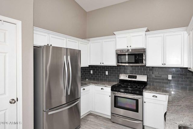 8212 W BEHREND Drive, Peoria, AZ 85382