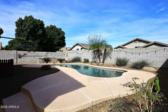 8212 W BEHREND Drive, Peoria, AZ 85382