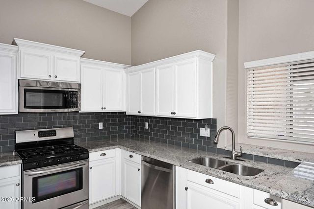 8212 W BEHREND Drive, Peoria, AZ 85382