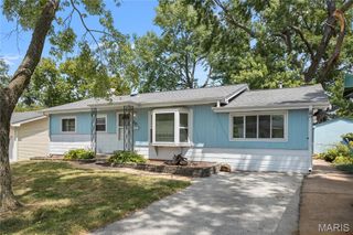707 Village Square Drive, St Louis, MO 63042