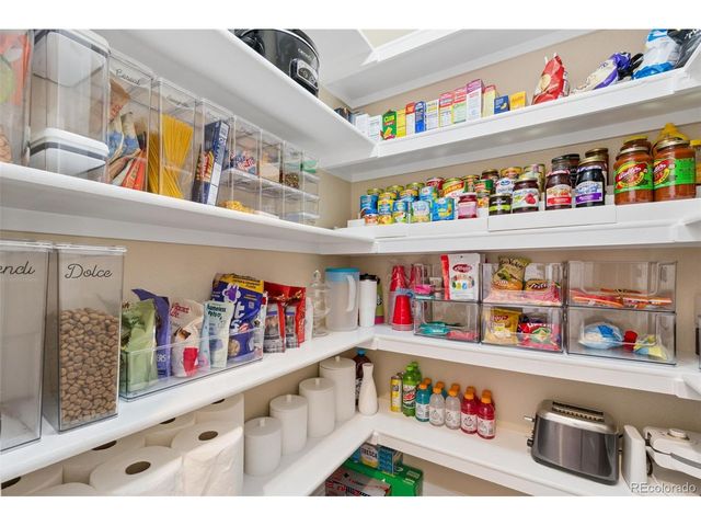 8571 Colonial Dr, Lone Tree, CO 80124