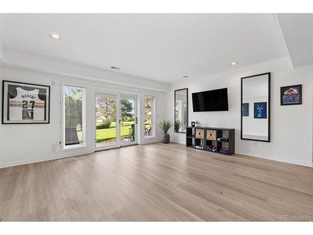 8571 Colonial Dr, Lone Tree, CO 80124