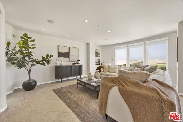 7019 E Seaside Walk, Long Beach, CA 90803