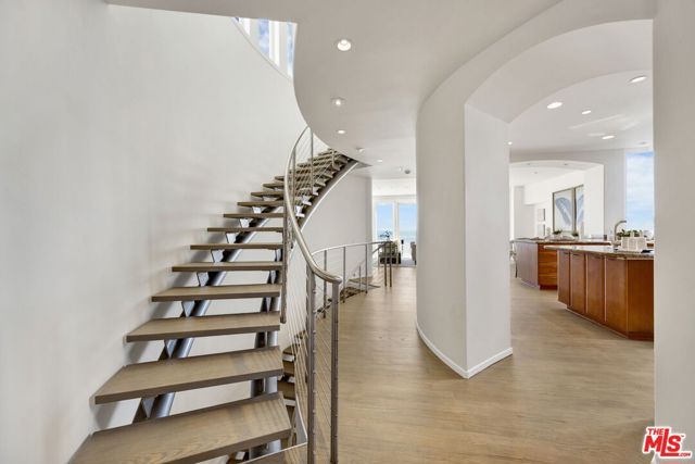 7019 E Seaside Walk, Long Beach, CA 90803