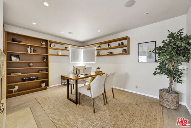 7019 E Seaside Walk, Long Beach, CA 90803