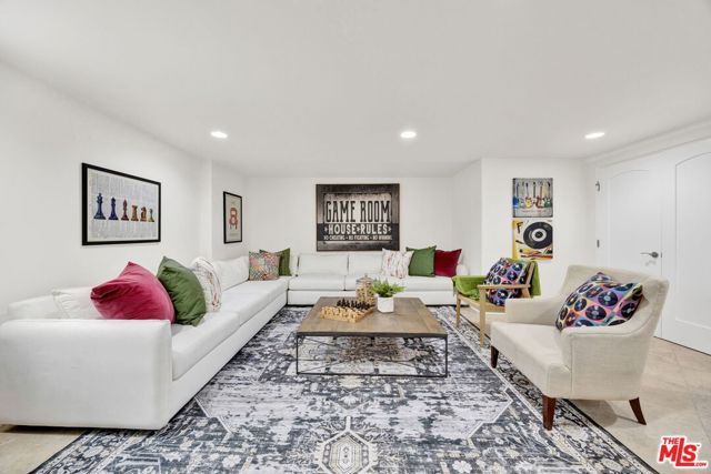 7019 E Seaside Walk, Long Beach, CA 90803