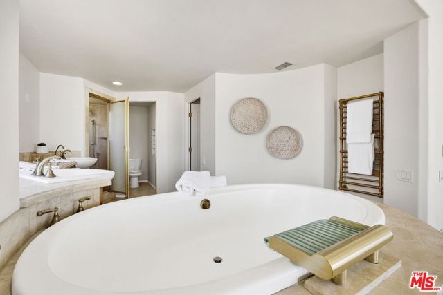 7019 E Seaside Walk, Long Beach, CA 90803