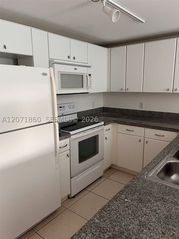 2740 SW 28th Ter 206, Miami, FL 33133