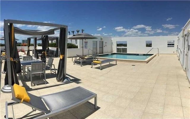 2740 SW 28th Ter 206, Miami, FL 33133
