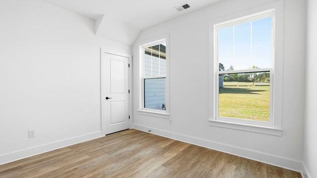 1513 Delhaven Court, Campobello, SC 29322