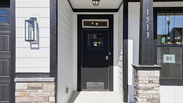 1513 Delhaven Court, Campobello, SC 29322