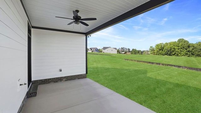 1513 Delhaven Court, Campobello, SC 29322