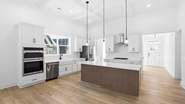 1513 Delhaven Court, Campobello, SC 29322
