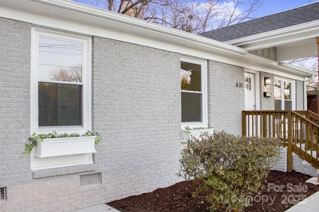 631 W Craighead Road, Charlotte, NC 28206