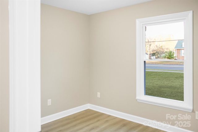 631 W Craighead Road, Charlotte, NC 28206