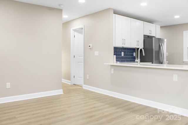 631 W Craighead Road, Charlotte, NC 28206