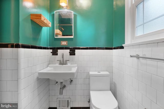 905 ERIE AVE, Takoma Park, MD 20912