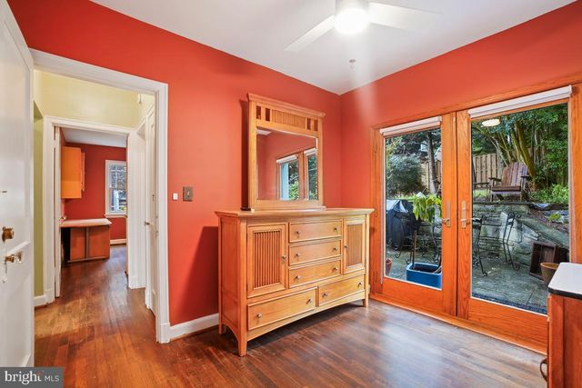 905 ERIE AVE, Takoma Park, MD 20912