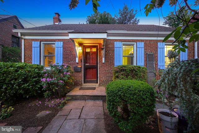 905 ERIE AVE, Takoma Park, MD 20912