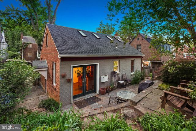 905 ERIE AVE, Takoma Park, MD 20912