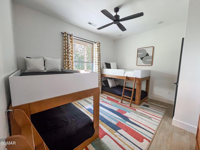 1536 Mountain Ash Way, Sevierville, TN 37876