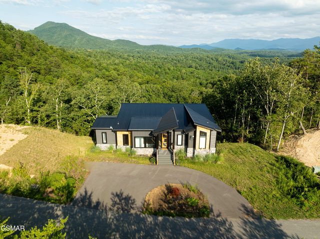 1536 Mountain Ash Way, Sevierville, TN 37876