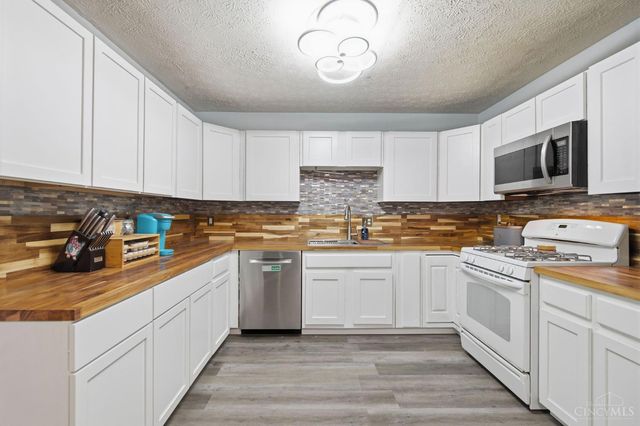6360 Palmetto Drive, Fairfield, OH 45014