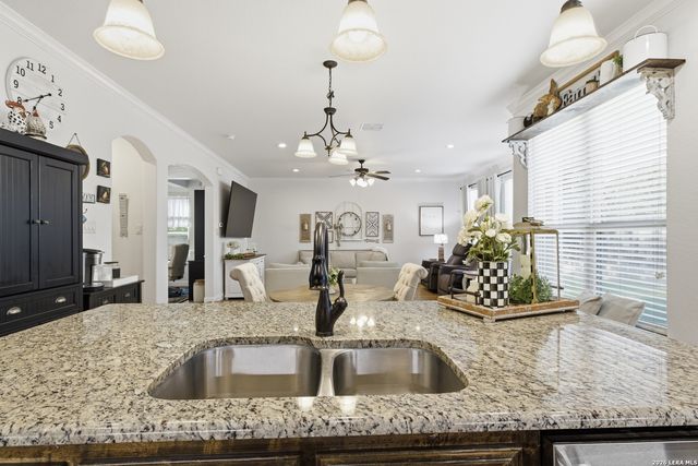 117 RETAMA RD, Boerne, TX 78006
