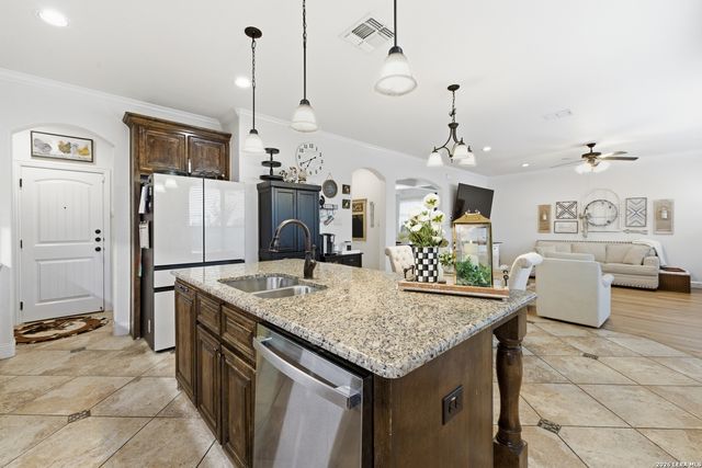 117 RETAMA RD, Boerne, TX 78006