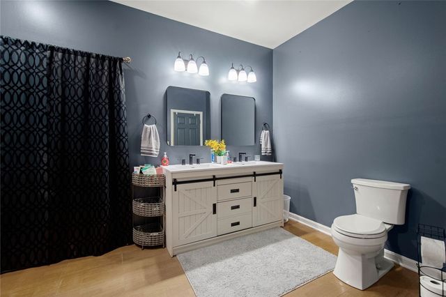 4 Ann St, Carnegie, PA 15106