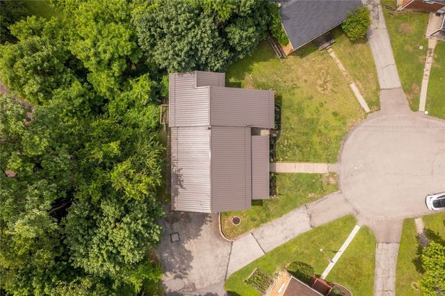 4 Ann St, Carnegie, PA 15106