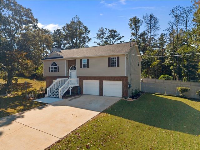 1281 Eagles Nest Circle, Carrollton, GA 30116