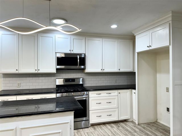 6632 Winding Rose Trail, Dallas, TX 75252