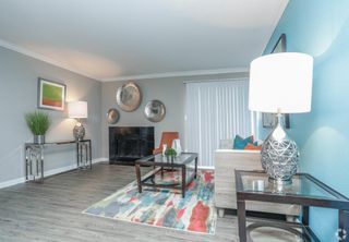 10250 Lands End Drive 916, Houston, TX 77099