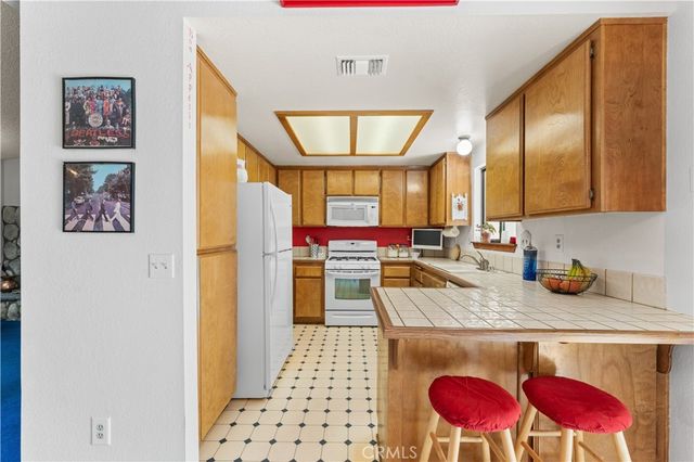 41038 171st E, Lancaster, CA 93535