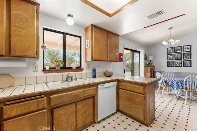 41038 171st E, Lancaster, CA 93535