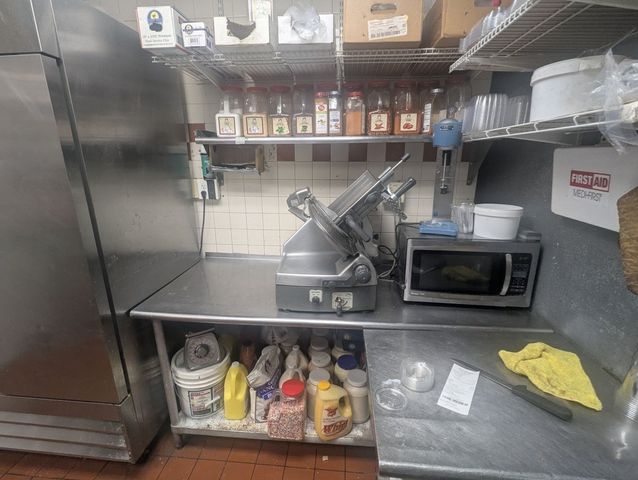 2 Confidential, Boston, MA 02115