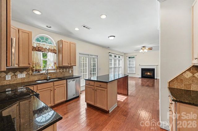 5839 NW BROOKSTONE Drive NW, Concord, NC 28027