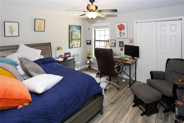 419 Creekside Lane, Woodstock, GA 30188
