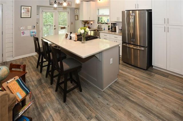 419 Creekside Lane, Woodstock, GA 30188