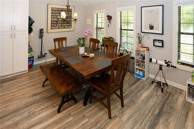 419 Creekside Lane, Woodstock, GA 30188